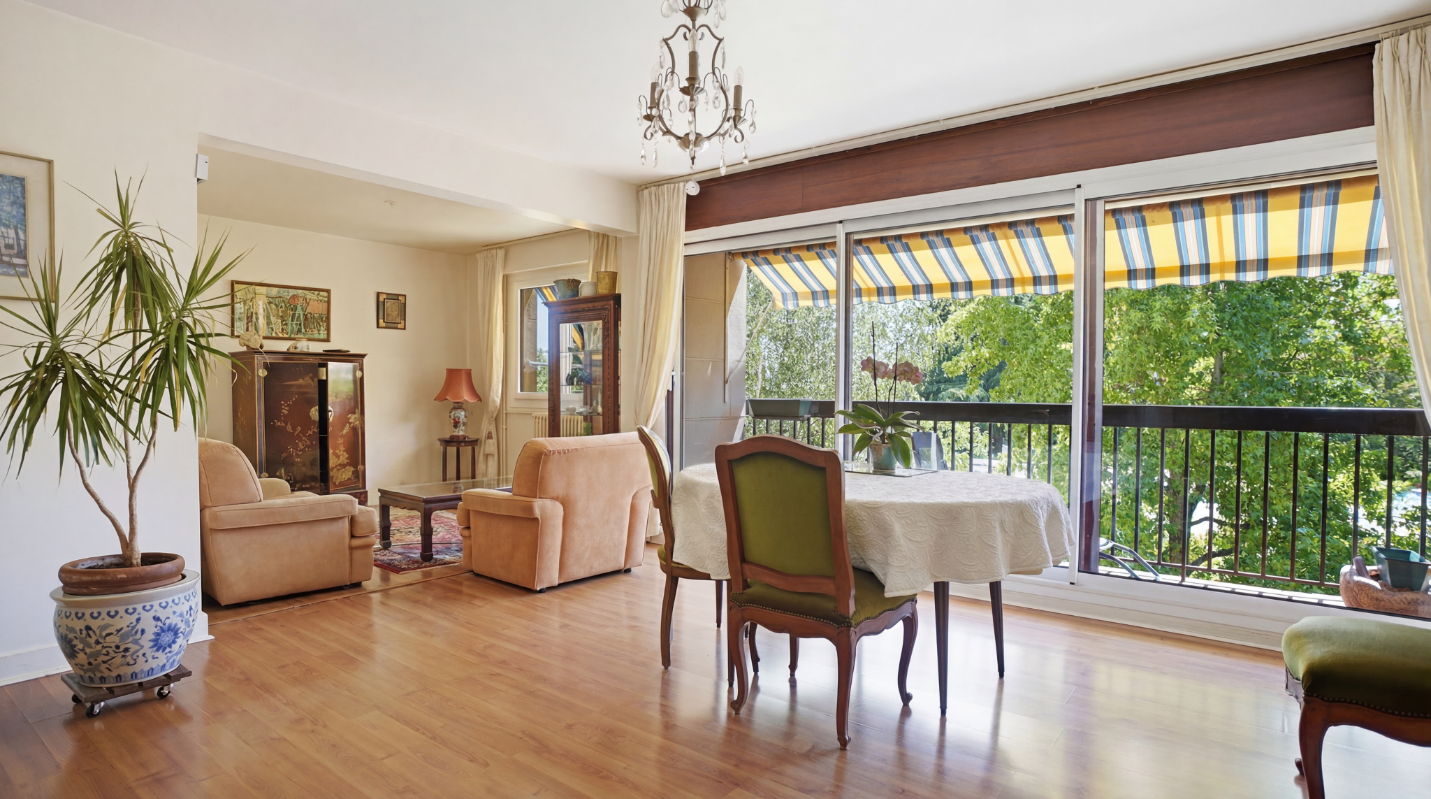 APPARTEMENT FONTAINEBLEAU - 86M2